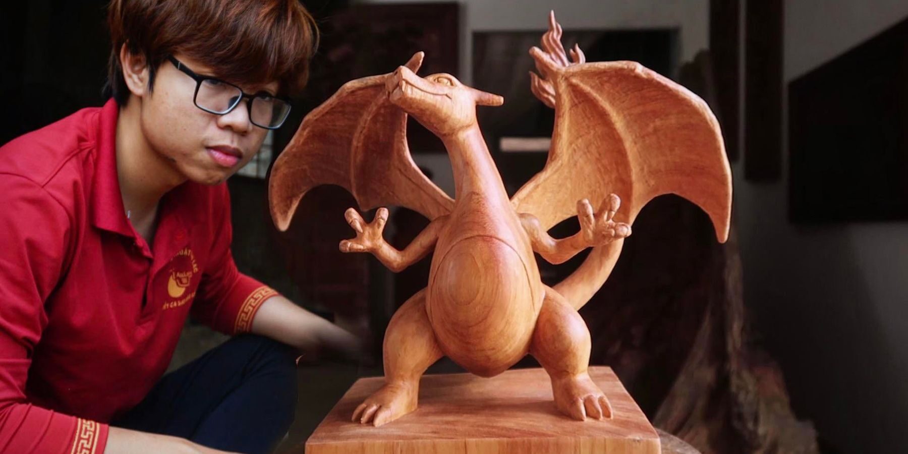 pokemon-charizard-wood-carving-sculpture-statue-fan-art-2477439