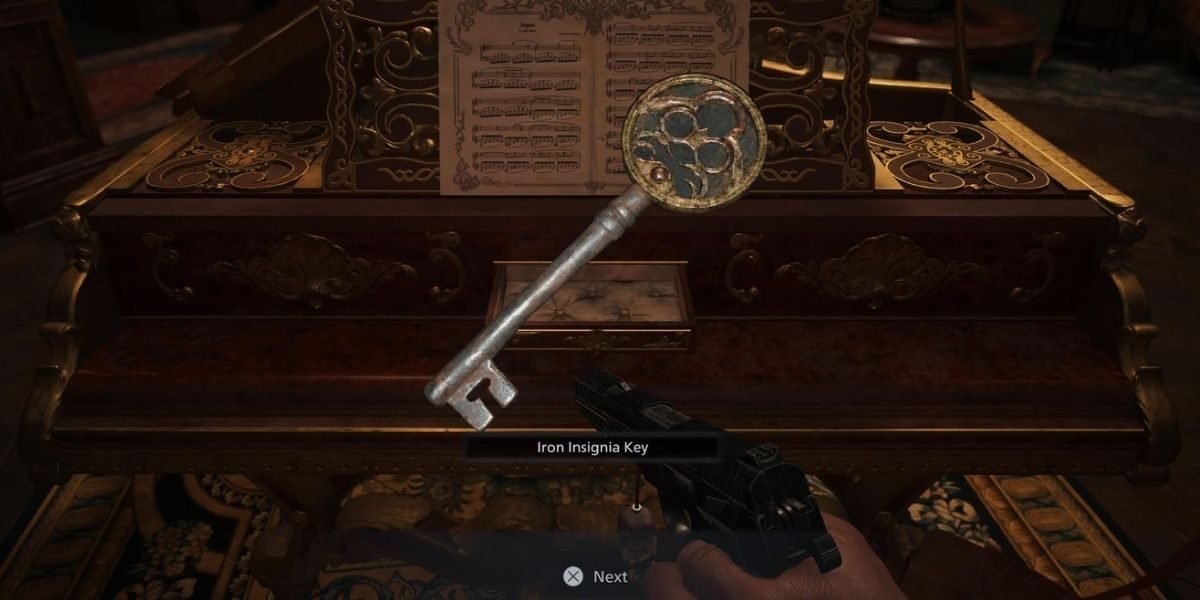 resident-evil-village-azure-blue-eye-ring-ironkey-5382220